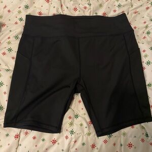 Women’s biker shorts
